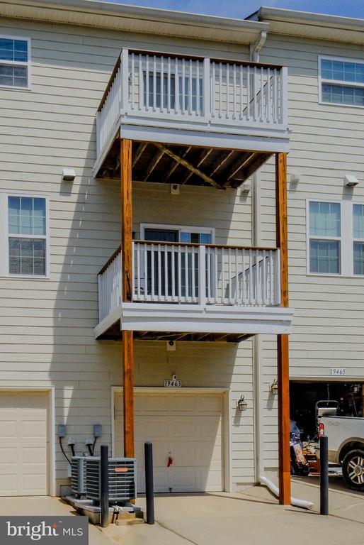 Building Photo - 19463 Promenade Dr
