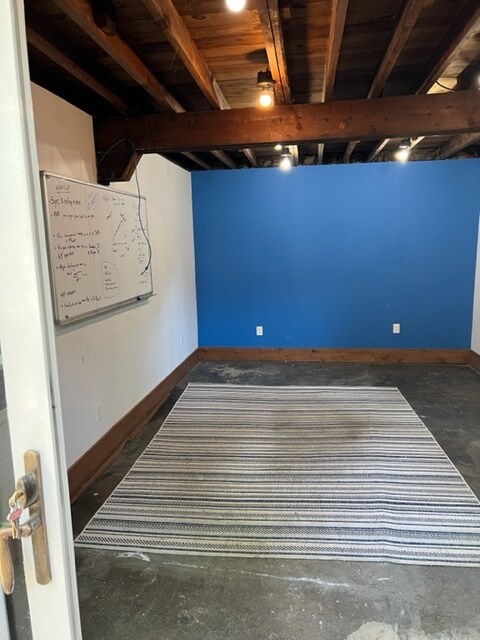 Building Photo - 5806 Ridge Ave