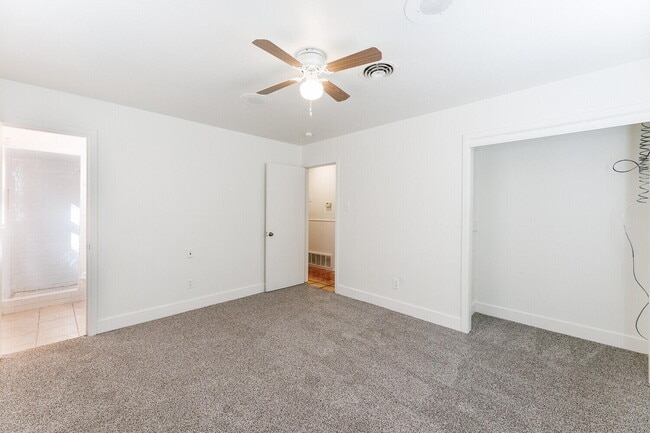 Building Photo - 4714 46th St