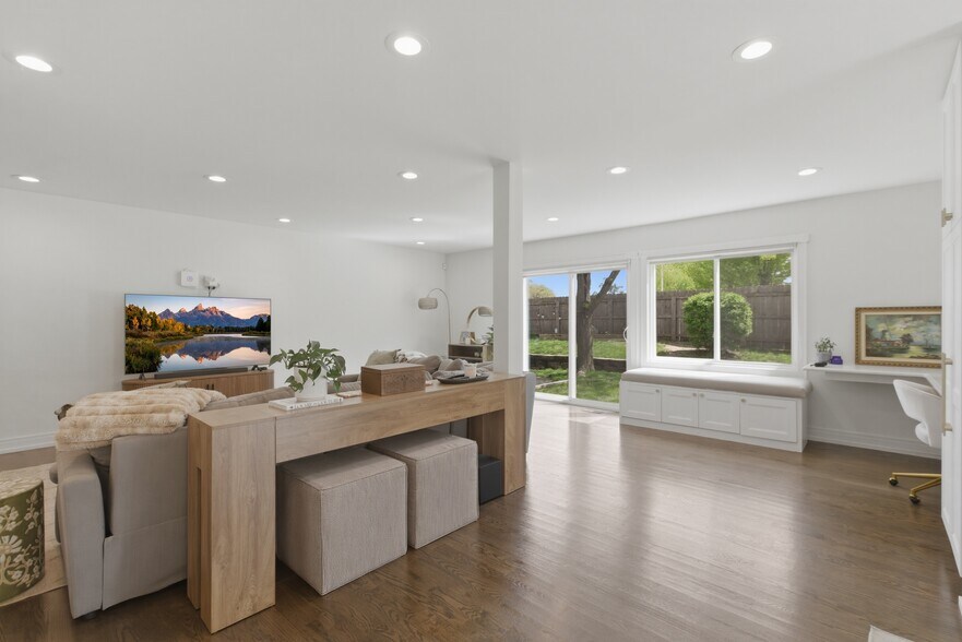 Building Photo - 105 Yarrow Ct