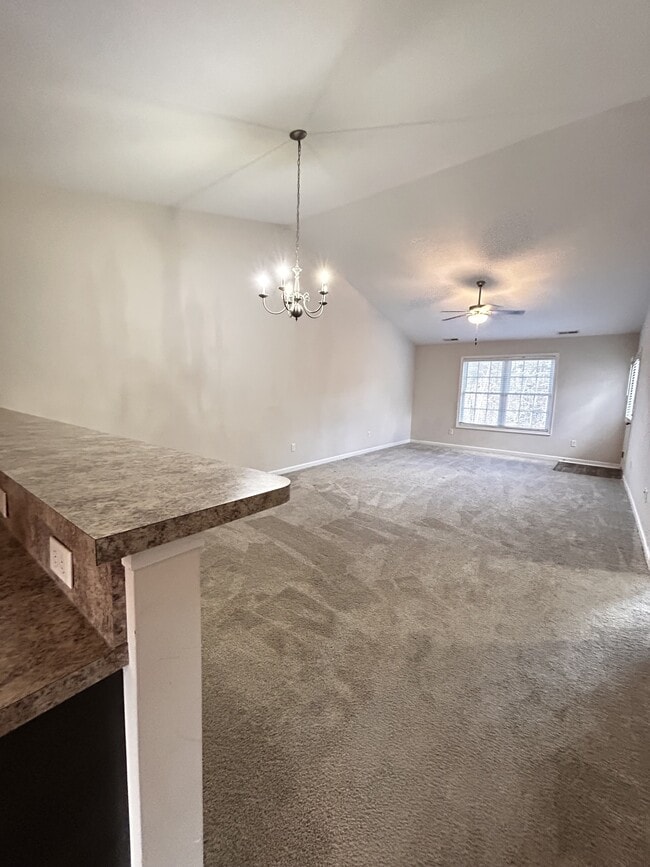 Building Photo - 12 Jackmia Way