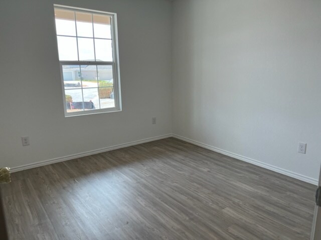 Building Photo - 3031 Shore Lark