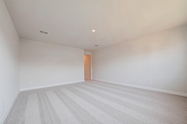 Building Photo - 21711 Emerton Cres Wy