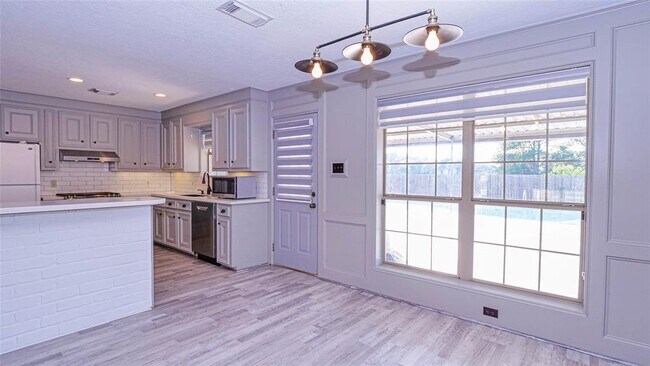 Building Photo - 17106 Bobcat Trail