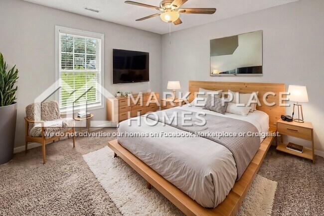 Building Photo - 225 Falcon Ridge Dr