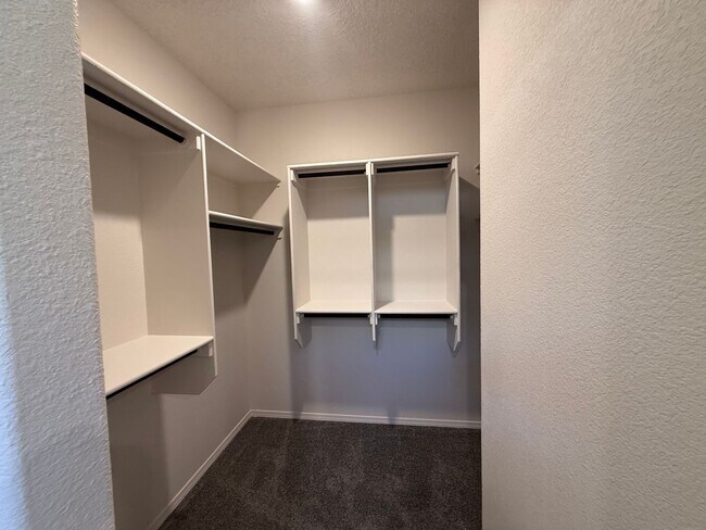 Building Photo - 2473 Eglisfield Lp