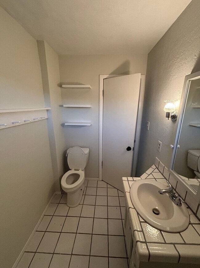 Building Photo - House: 2 Bedroom / 1 Bathroom - Auburn (COMING SOON!!)