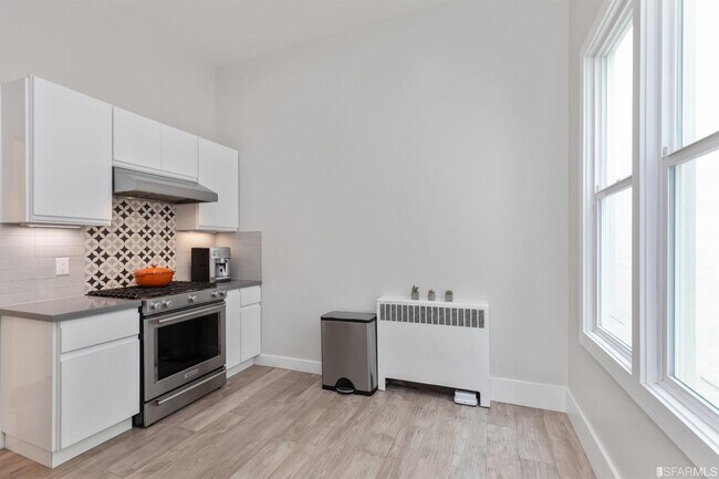 Building Photo - 1620 Broadway