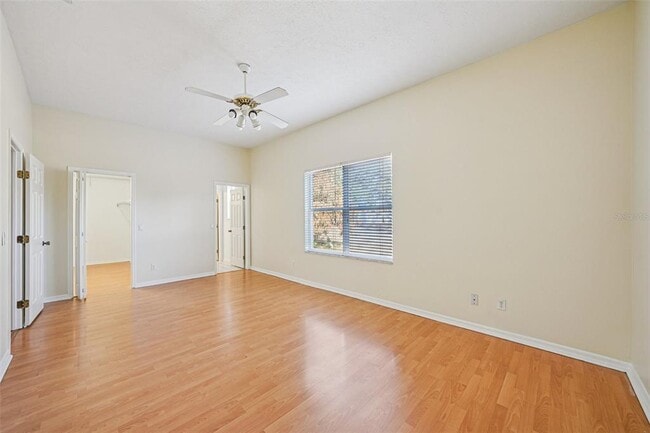 Building Photo - 918 Academy Dr