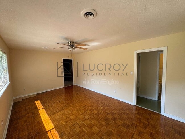Building Photo - 577 Dryden Ave