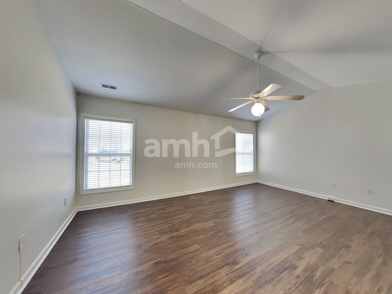 Building Photo - 101 Tagus Ct