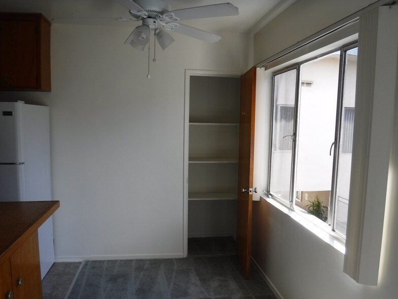 Building Photo - 12015 Lamanda St