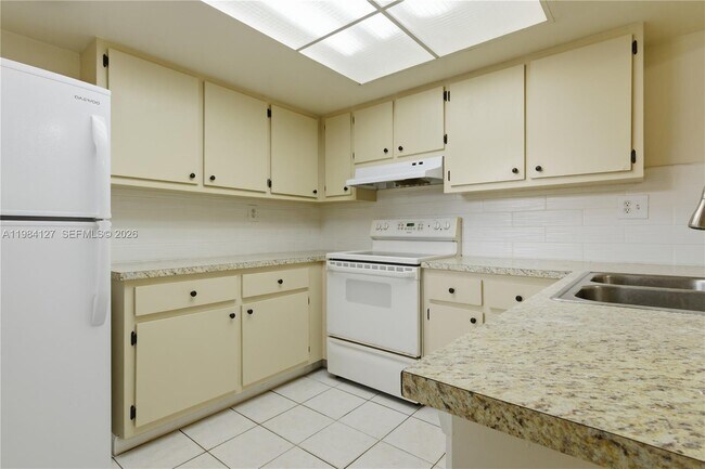 Building Photo - 10885 NW 7th St
