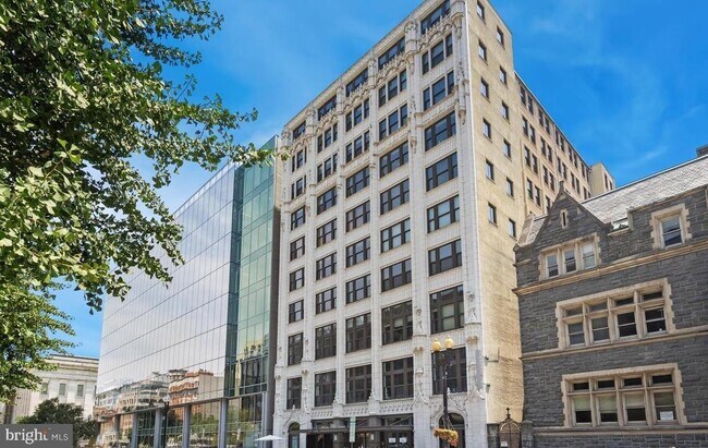 Building Photo - 916 G St NW