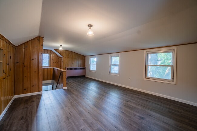 Bedroom 3 - 21801 Grand Lake St