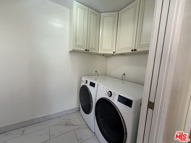 Building Photo - 6223 Enfield Ave