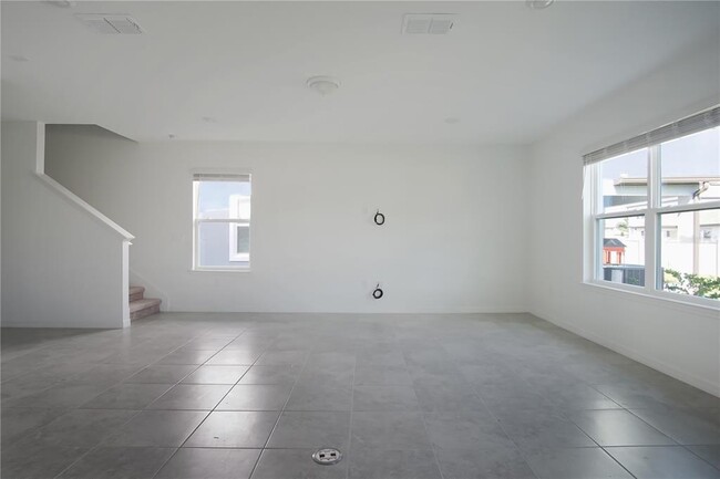 Building Photo - 437 Waterford Dr
