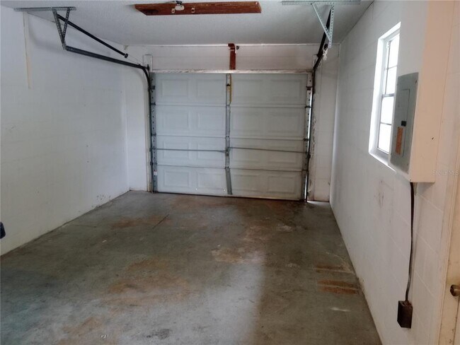 Building Photo - 2655 Sumba Ave