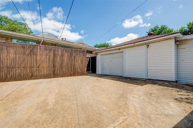 Building Photo - 10910 Marchant Cir