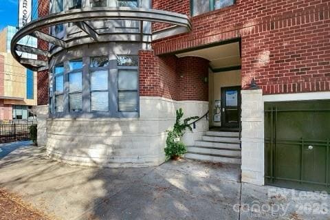 Building Photo - 115 E Park Ave