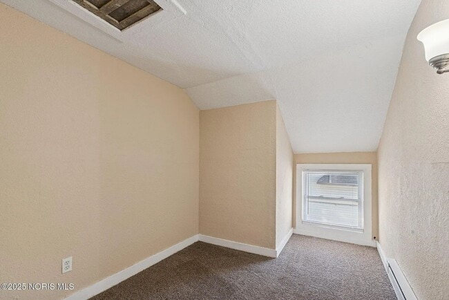 Building Photo - 1557 Indiana Ave