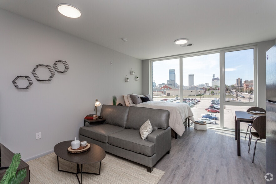 Studio, 1BA - The Micklin/426 SF - Muse Omaha