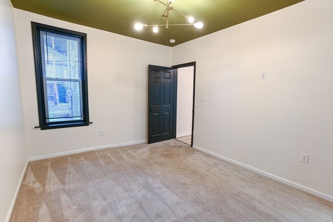 Building Photo - 118 S Railroad St