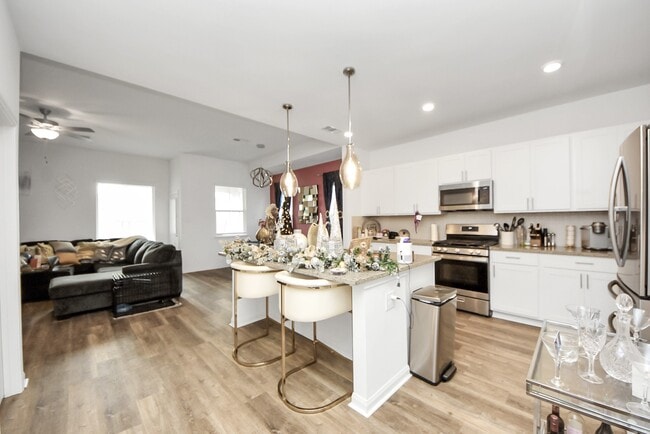 Building Photo - 9447 Klein Ln