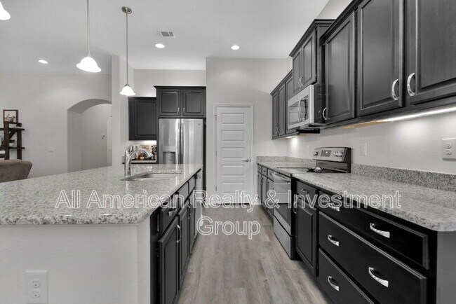 Building Photo - 8001 Silver Maple Dr