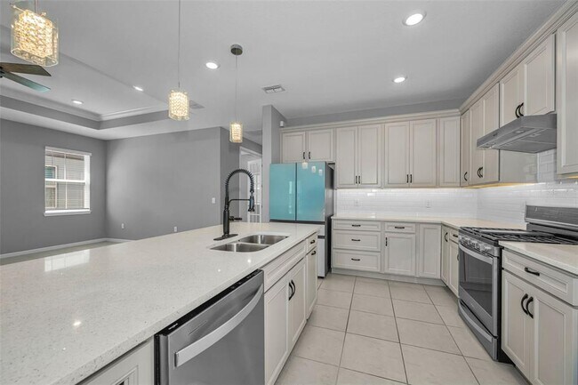 Building Photo - 19865 Sea Glass Cir