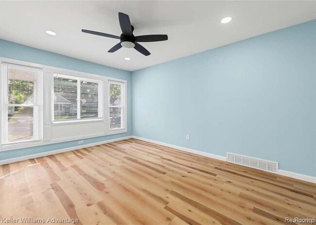 Building Photo - 19941 Biltmore St