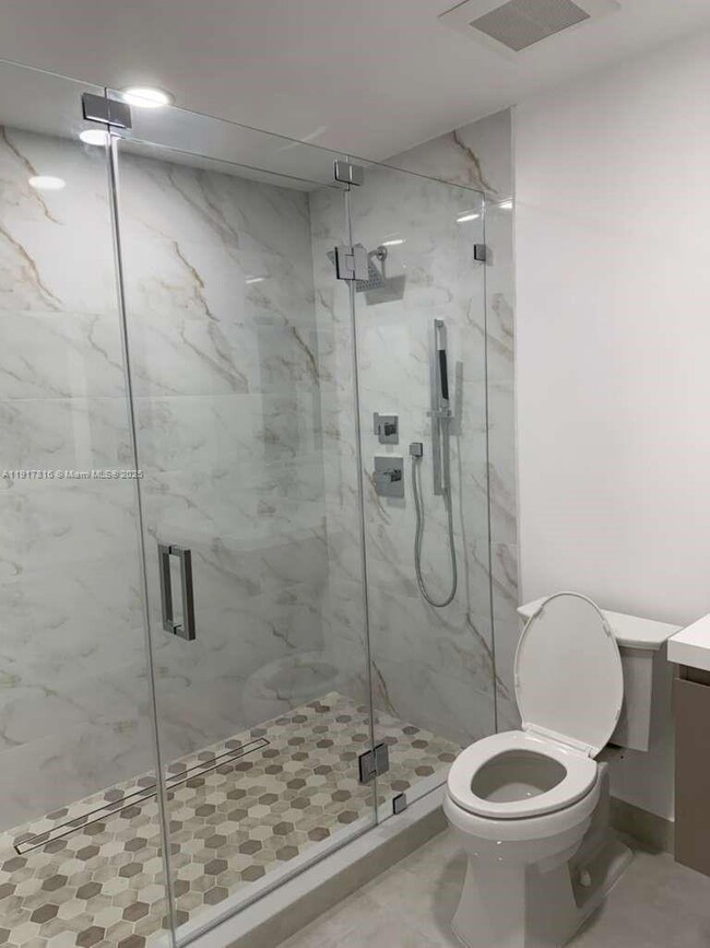 Building Photo - 7781 Simms St