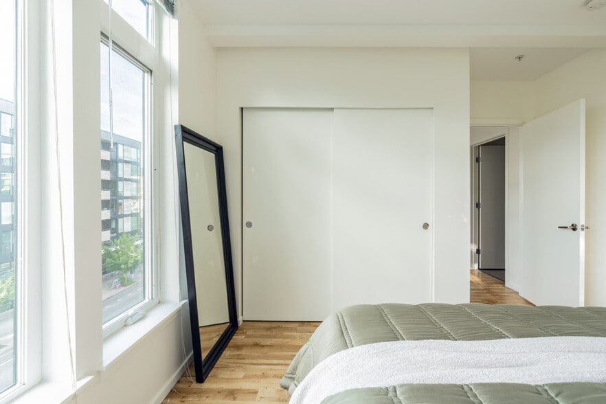 Building Photo - 2207 E Union St