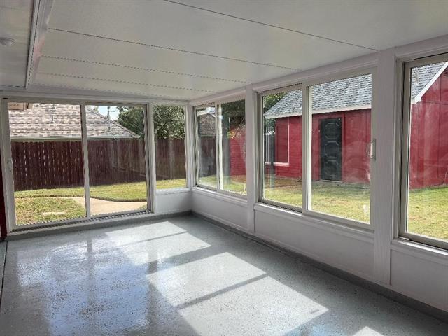 Building Photo - 1500 Hyde Park Blvd