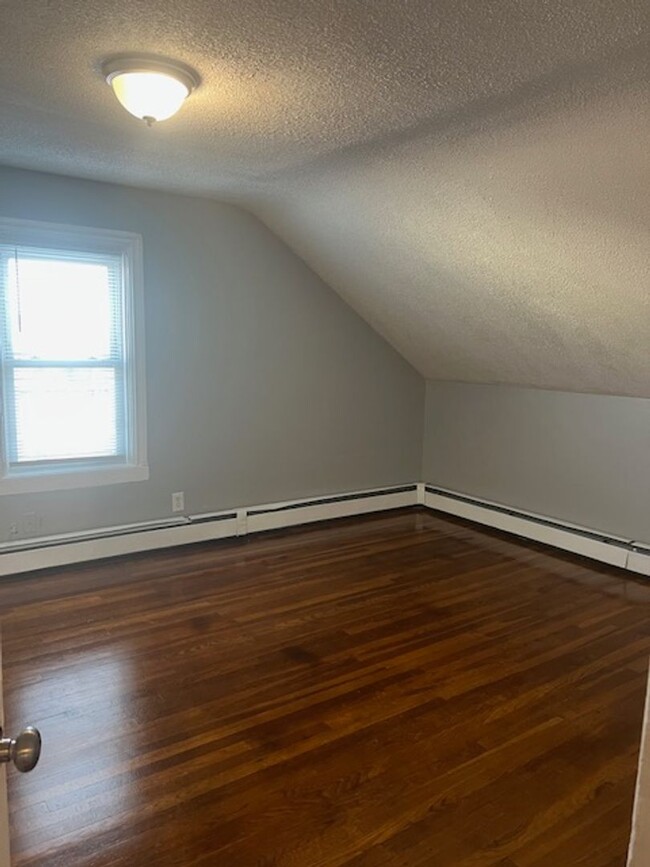 Building Photo - 72 Pocasset Ave