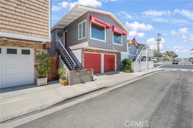 Building Photo - 17075 5th St