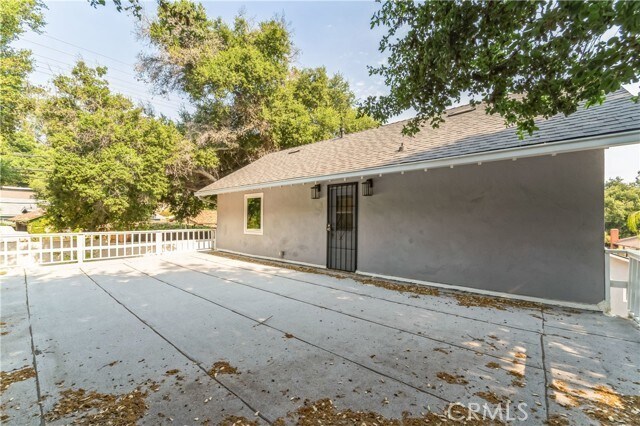 Building Photo - 21366 Rios St