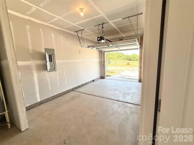Building Photo - 3180 Ora Smith Rd