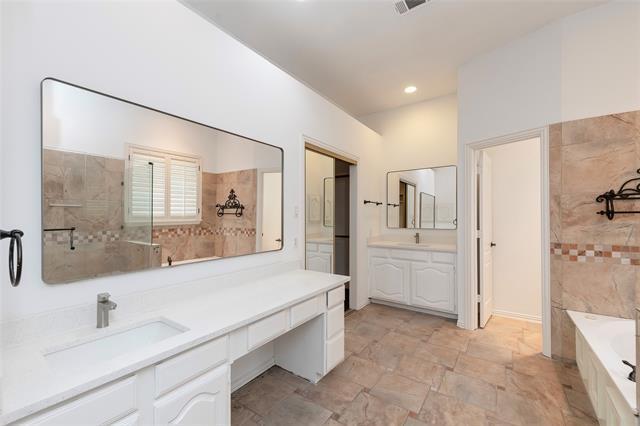 Building Photo - 7100 Oakbrook Dr
