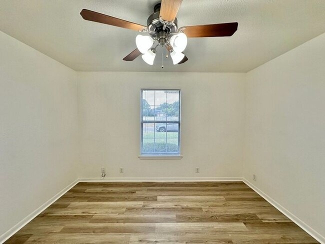 Building Photo - Newly Updated 3BR/2BA Corner Duplex in Lindale ISD! Fenced Yard & 1 Car Garage!