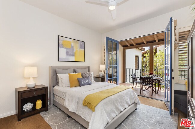 Building Photo - 48613 Classic Dr