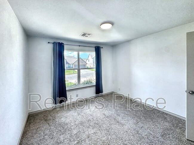 Building Photo - 7208 E 154th Pl S