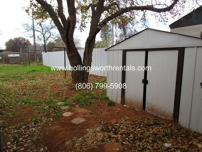 Building Photo - Cute 3 Bed 1 bath house