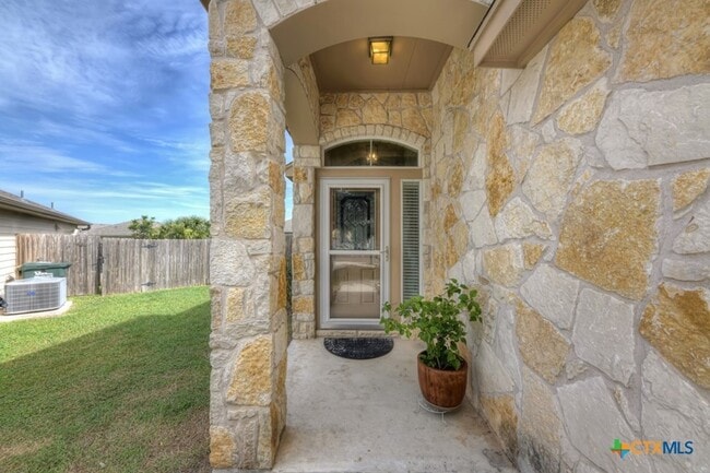 Building Photo - 116 Encina Cove