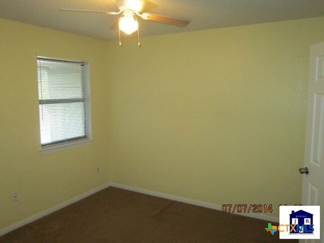 Building Photo - 2619 Phyllis Dr