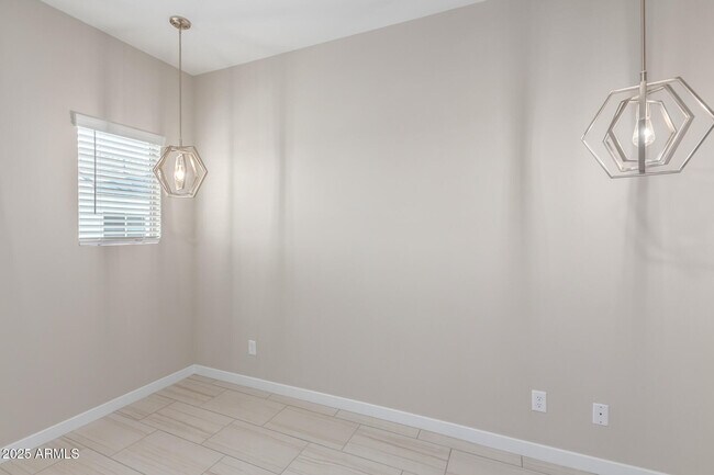 Building Photo - 2134 W Harmont Dr