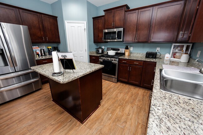 Building Photo - 3201 Coley Ln
