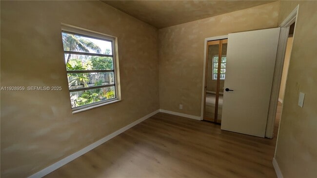 Building Photo - 1431 NW 26th St