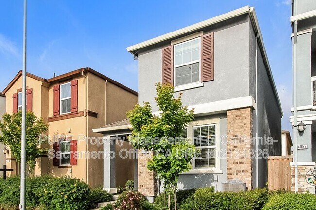 Building Photo - 4062 Southampton St