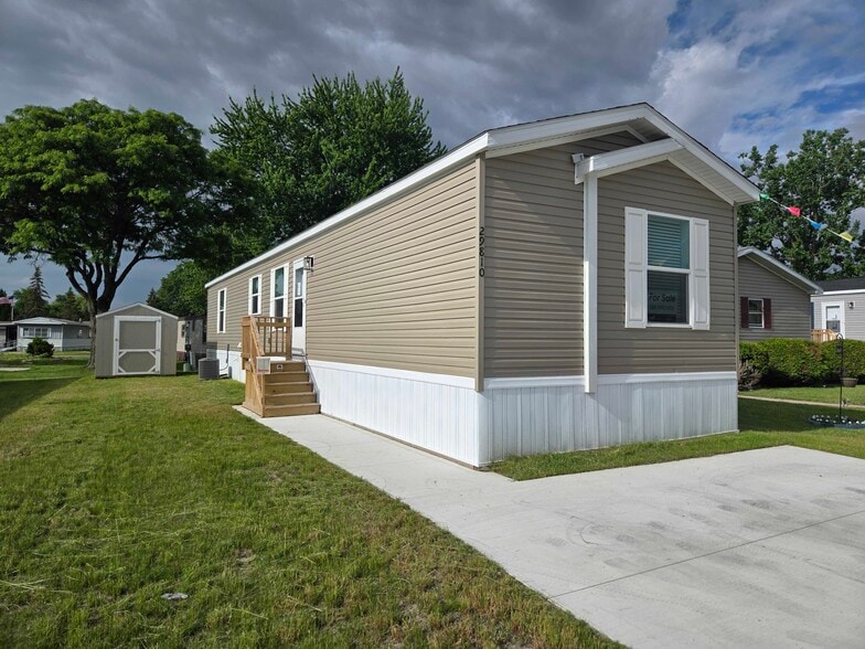 Building Photo - 29810 W Essex Ct